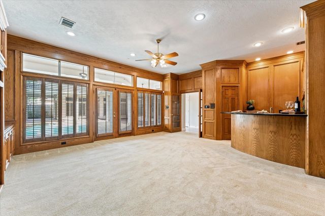 36 Champions Bend Circle, Houston, TX 77069