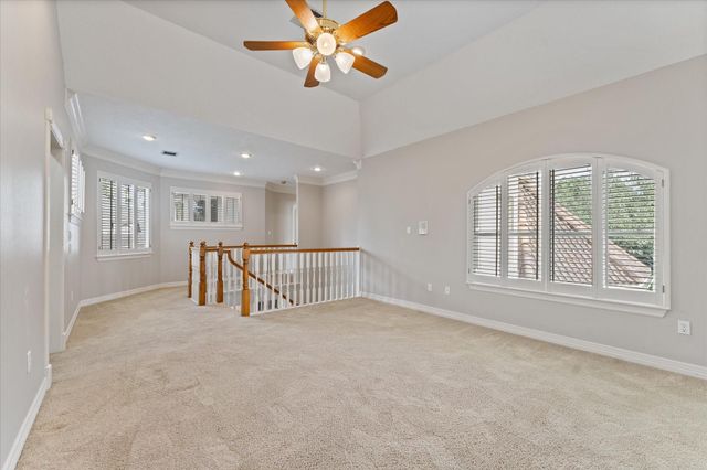 36 Champions Bend Circle, Houston, TX 77069