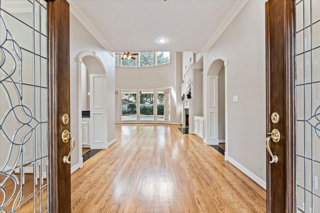 36 Champions Bend Circle, Houston, TX 77069