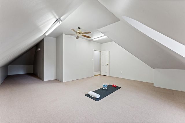 36 Champions Bend Circle, Houston, TX 77069