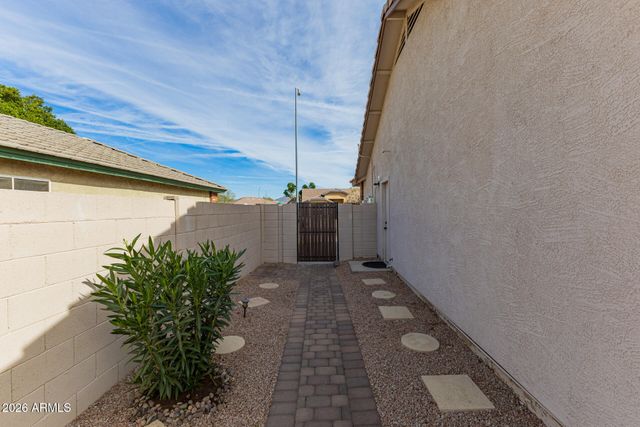 10423 E Crescent Avenue, Mesa, AZ 85208