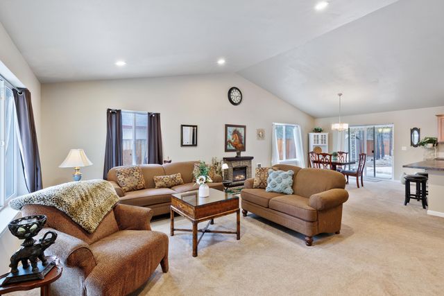 17316 Golden Eye Drive, Bend, OR 97707