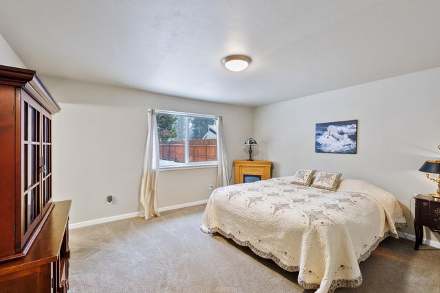 17316 Golden Eye Drive, Bend, OR 97707