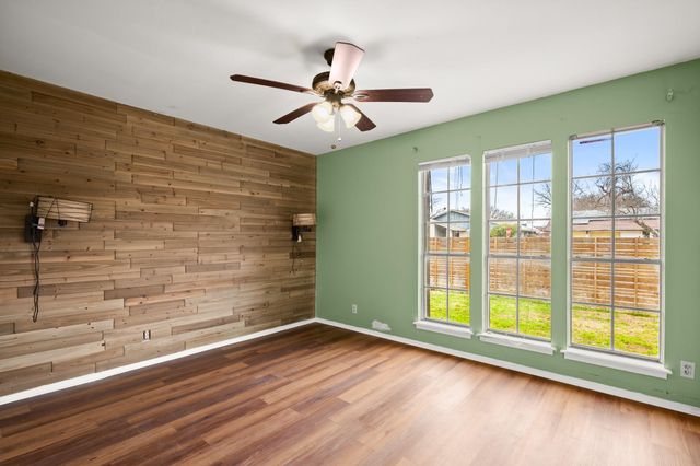 9836 Childress DR, Austin, TX 78753