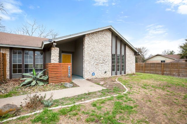 9836 Childress DR, Austin, TX 78753