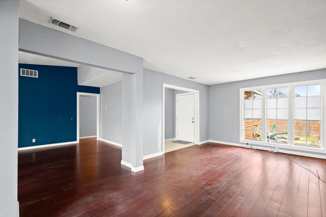 9836 Childress DR, Austin, TX 78753