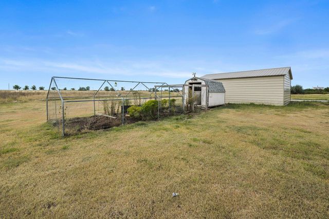 915 S Tignor Street, Pampa, TX 79065