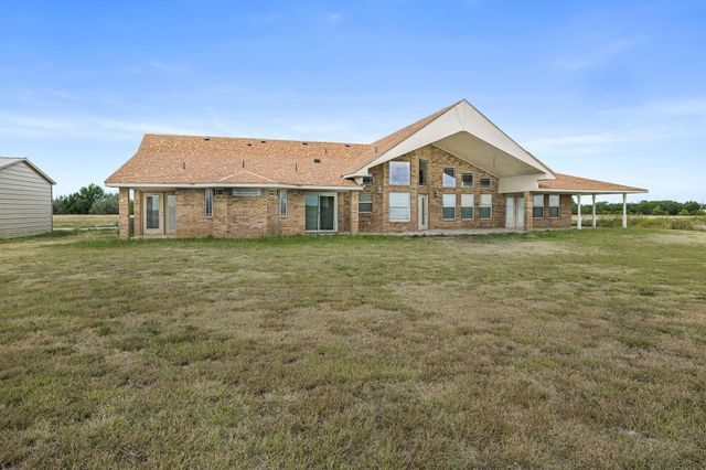 915 S Tignor Street, Pampa, TX 79065