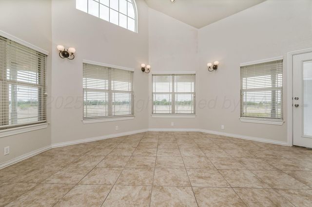 915 S Tignor Street, Pampa, TX 79065