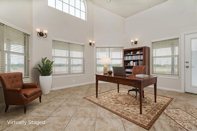 915 S Tignor Street, Pampa, TX 79065