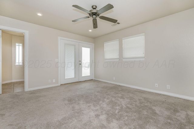 915 S Tignor Street, Pampa, TX 79065