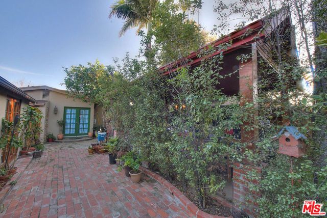 305 W Ellis Avenue, Inglewood, CA 90302