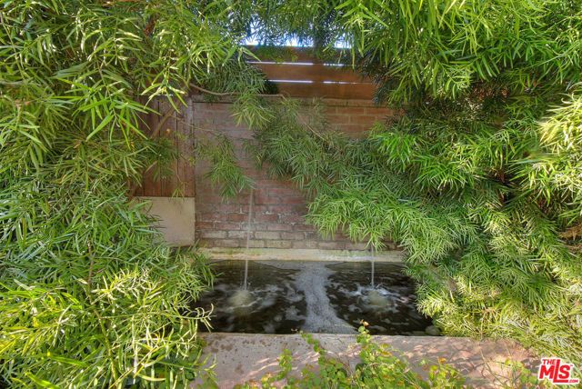 305 W Ellis Avenue, Inglewood, CA 90302