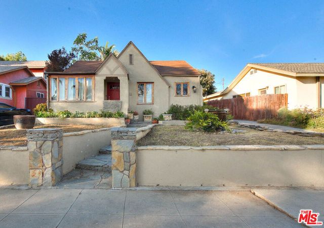 305 W Ellis Avenue, Inglewood, CA 90302