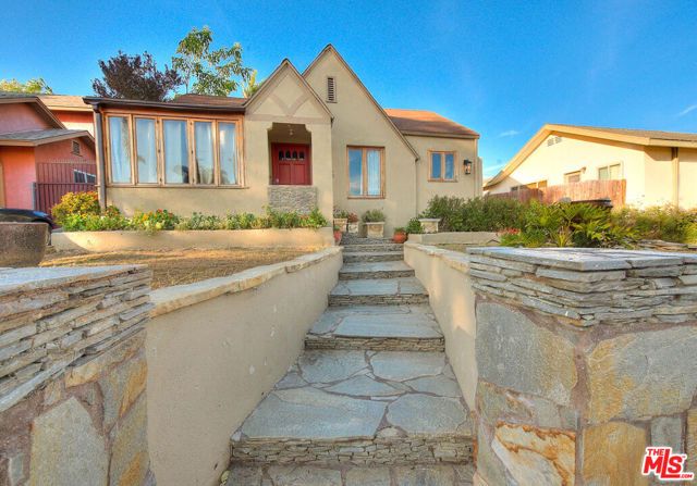 305 W Ellis Avenue, Inglewood, CA 90302