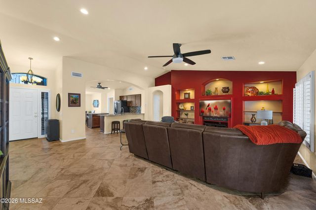 61852 E Sandlewood Road, Tucson, AZ 85739