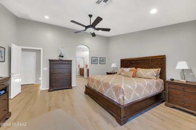 61852 E Sandlewood Road, Tucson, AZ 85739