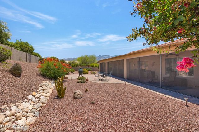 61852 E Sandlewood Road, Tucson, AZ 85739