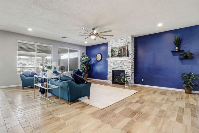 4920 Calle Espana NW, Albuquerque, NM 87120
