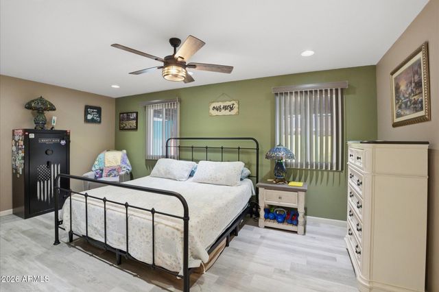 2222 W MAPLE Drive, Phoenix, AZ 85027