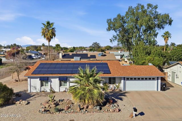 2222 W MAPLE Drive, Phoenix, AZ 85027