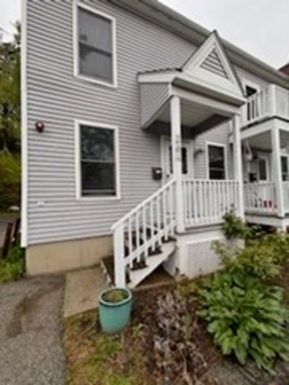 26 High St A, Millbury, MA 01527