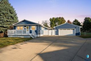 4208 E Huntington Cir Circle, Sioux Falls, SD 57103