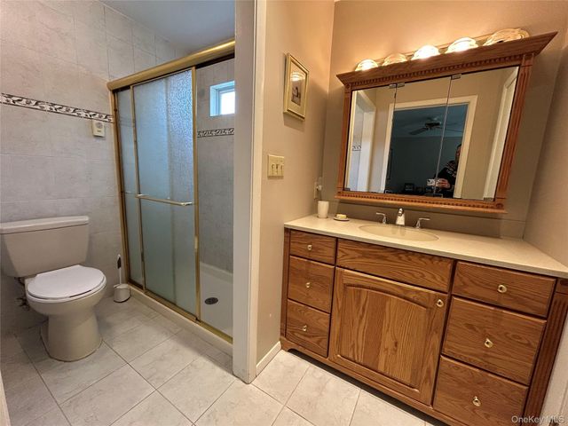520 Cranston Lane, Ridge, NY 11961