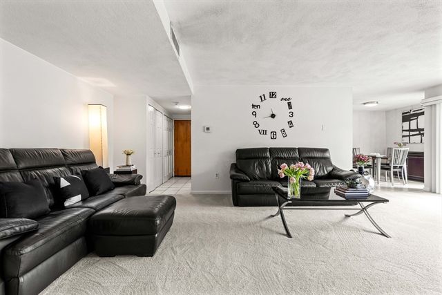 1100 Salem 65, Lynnfield, MA 01940