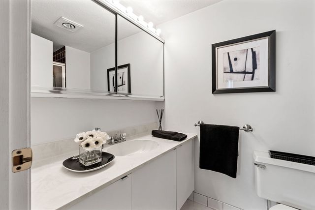 1100 Salem 65, Lynnfield, MA 01940