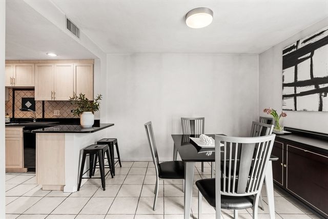 1100 Salem 65, Lynnfield, MA 01940
