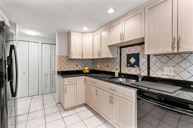 1100 Salem 65, Lynnfield, MA 01940