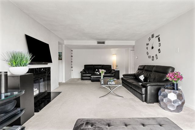 1100 Salem 65, Lynnfield, MA 01940