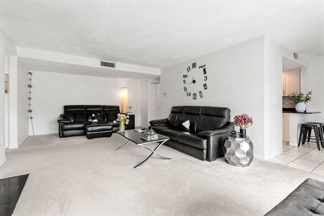 1100 Salem 65, Lynnfield, MA 01940