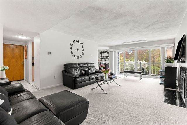 1100 Salem 65, Lynnfield, MA 01940
