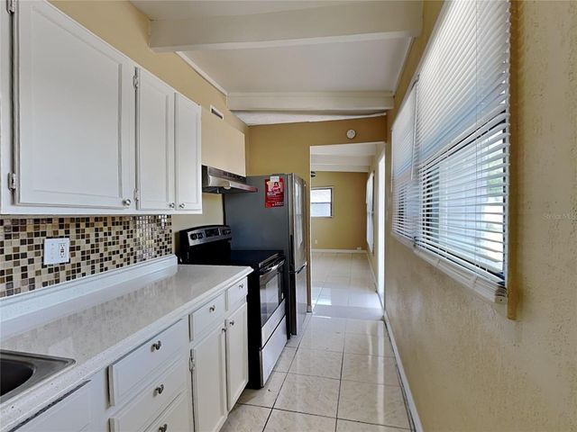 8403 LIBBY LANE, Tampa, FL 33619