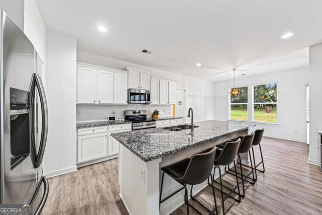 261 Breckens Way, Statham, GA 30666