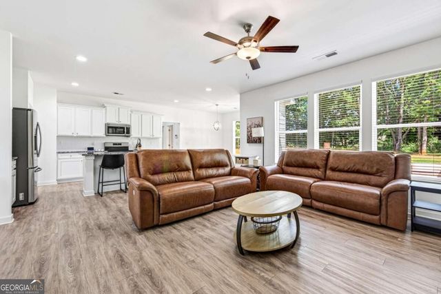 261 Breckens Way, Statham, GA 30666