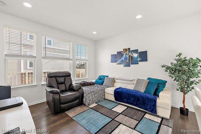 3741 W Madison Avenue, Lake Orion, MI 48359