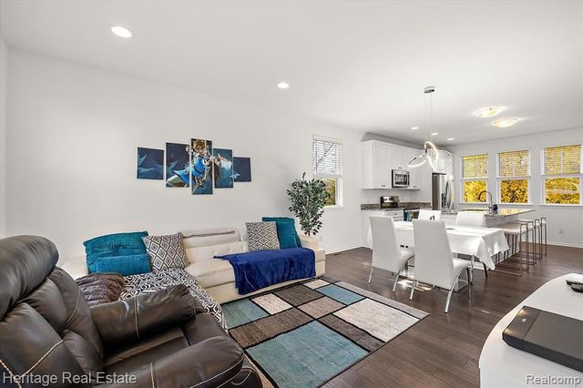 3741 W Madison Avenue, Lake Orion, MI 48359