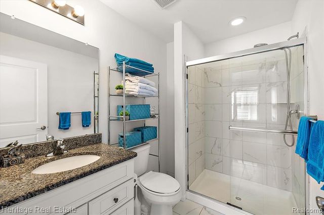 3741 W Madison Avenue, Lake Orion, MI 48359