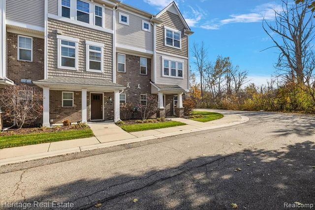 3741 W Madison Avenue, Lake Orion, MI 48359