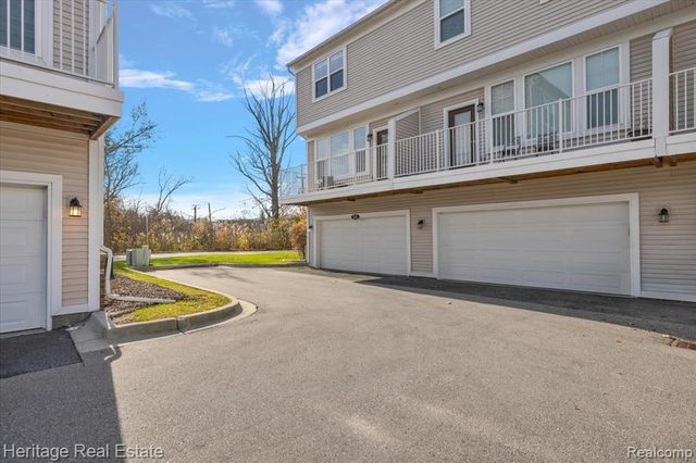 3741 W Madison Avenue, Lake Orion, MI 48359