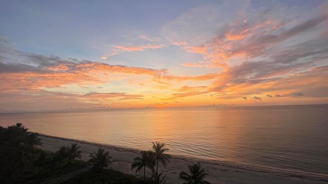 1069 Hillsboro Mile 802, Hillsboro Beach, FL 33062