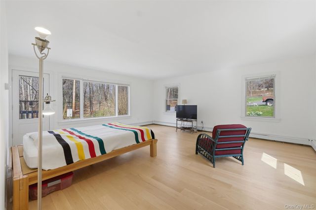461 White Schoolhouse, Rhinebeck, NY 12572