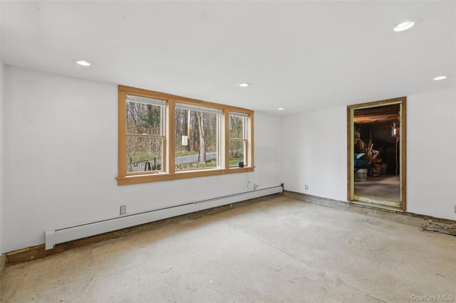 461 White Schoolhouse, Rhinebeck, NY 12572