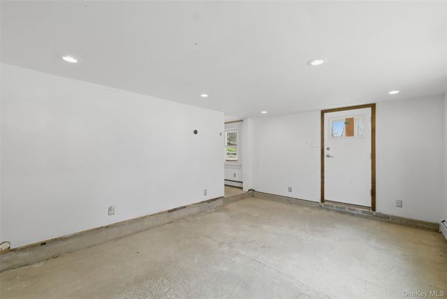 461 White Schoolhouse, Rhinebeck, NY 12572