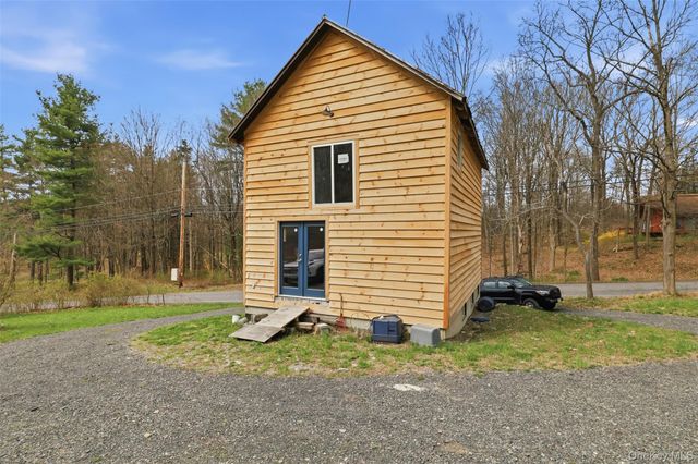 461 White Schoolhouse, Rhinebeck, NY 12572