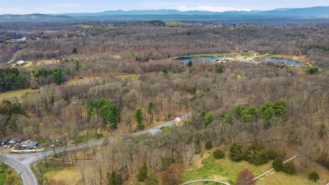461 White Schoolhouse, Rhinebeck, NY 12572