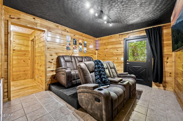 2157 Red Bud Road, Sevierville, TN 37876